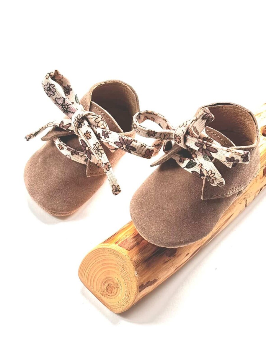 Trzewiki wiosenne taupe