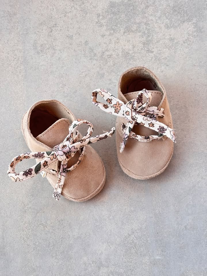 Trzewiki wiosenne beżowe